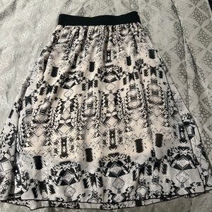 LuLaRoe Lola